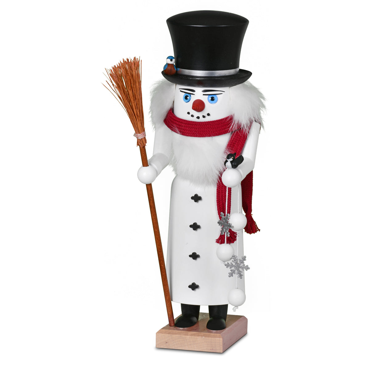 Handgefertigter KWO Nussknacker Schneemann (Art. 19368) aus Holz mit schwarzem Zylinder, rotem Strickschal und Reisigbesen – Original Erzgebirge Volkskunst.