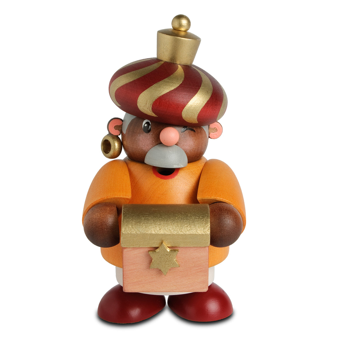 Handgefertigter KWO-Mini-Räuchermann „Balthasar“ aus dem Erzgebirge in Turban und orangefarbenem Gewand, der eine Schatztruhe mit Stern hält.