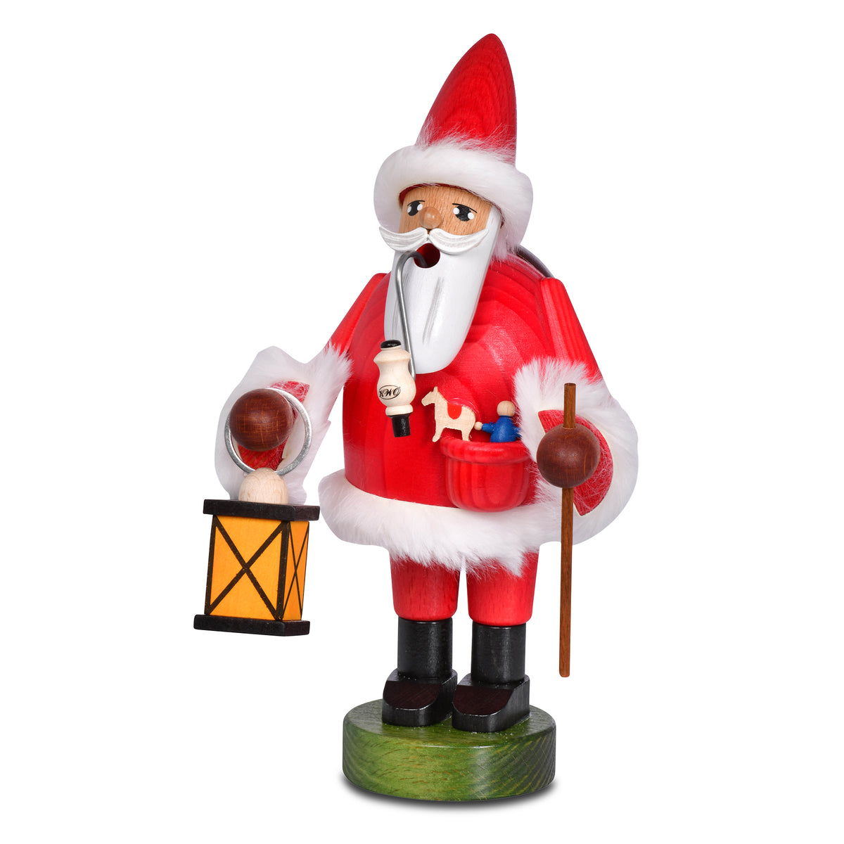 Räuchermann Weihnachtsmann von KWO Olbernhau mit rotem Mantel, Holzpfeife, Laterne und Spielzeug – Erzgebirge Weihnachtsdekoration.