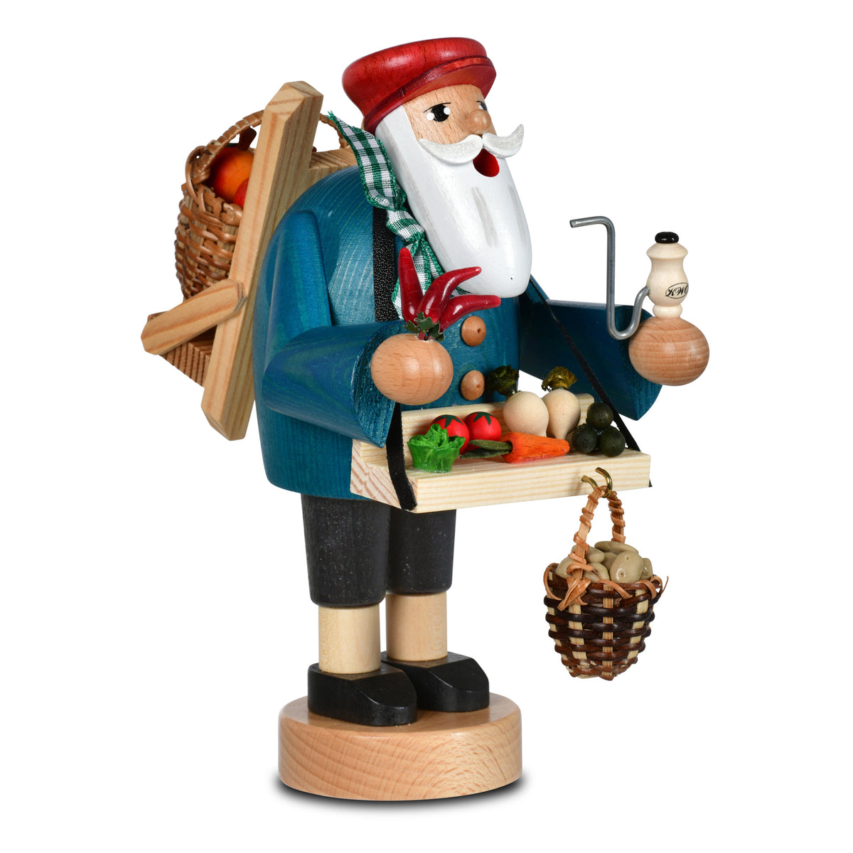 Originaler KWO Räuchermann „Obst- und Gemüsehändler“ (Art. 21139) aus der Serie „Die Bärtigen“, traditionelle Erzgebirge Volkskunst aus Holz. Die Figur hat einen weißen Vollbart, trägt eine blaue Jacke, eine rote Mütze und hält eine Pfeife. Vorne präsentiert er einen Bauchladen mit handbemaltem Miniatur-Gemüse sowie einen hängenden Korb mit Pilzen. Auf dem Rücken trägt er eine hölzerne Kiepe mit Obst.